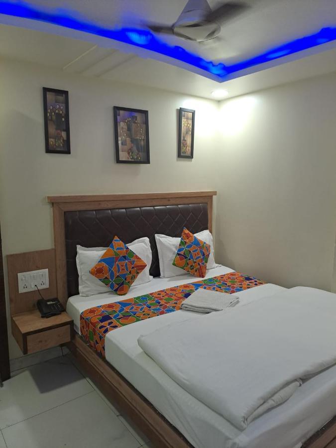 Hotel Sarthak Palace - By Pooja Hospitality Nova Deli Exterior foto