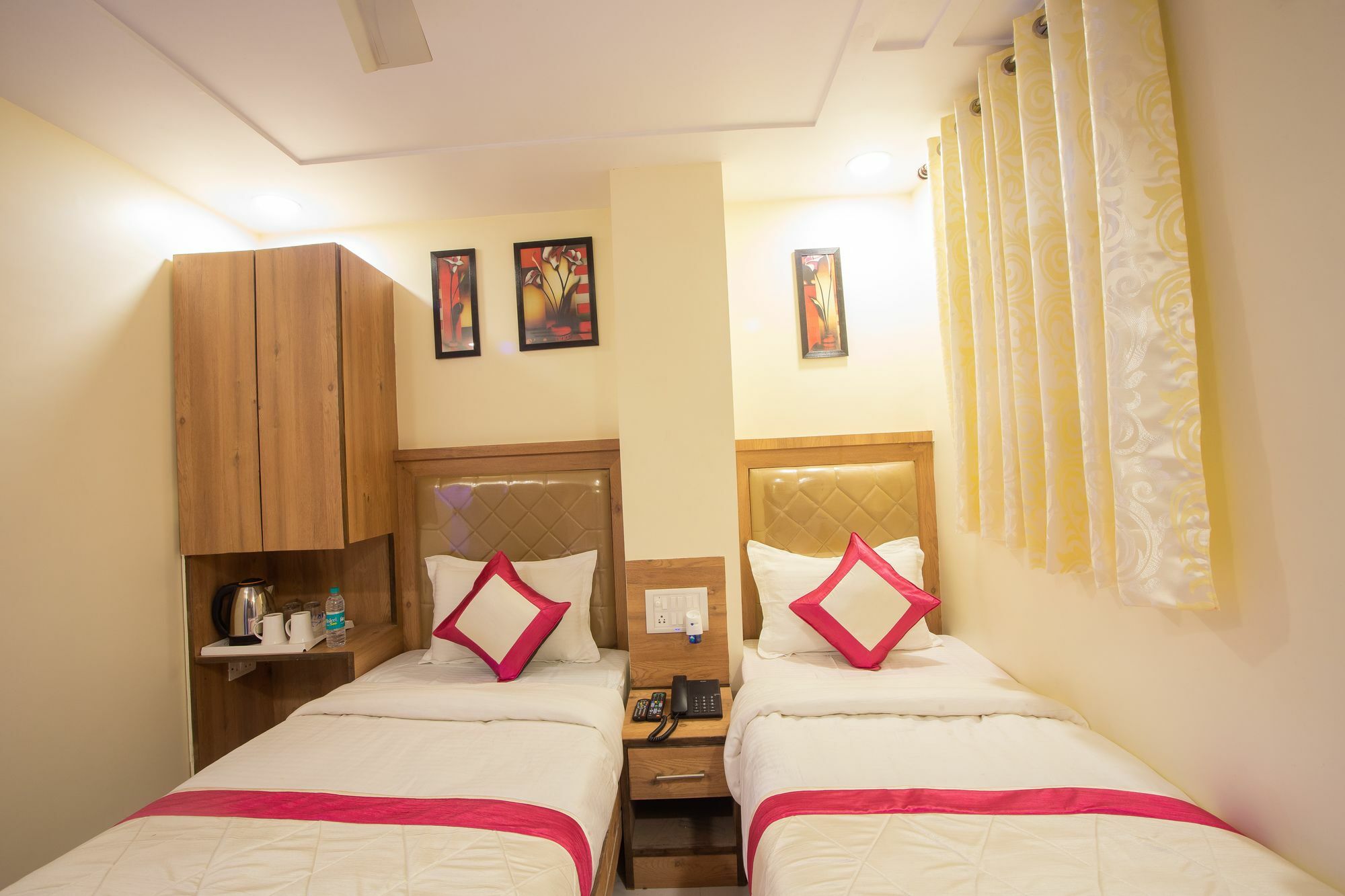 Hotel Sarthak Palace - By Pooja Hospitality Nova Deli Exterior foto