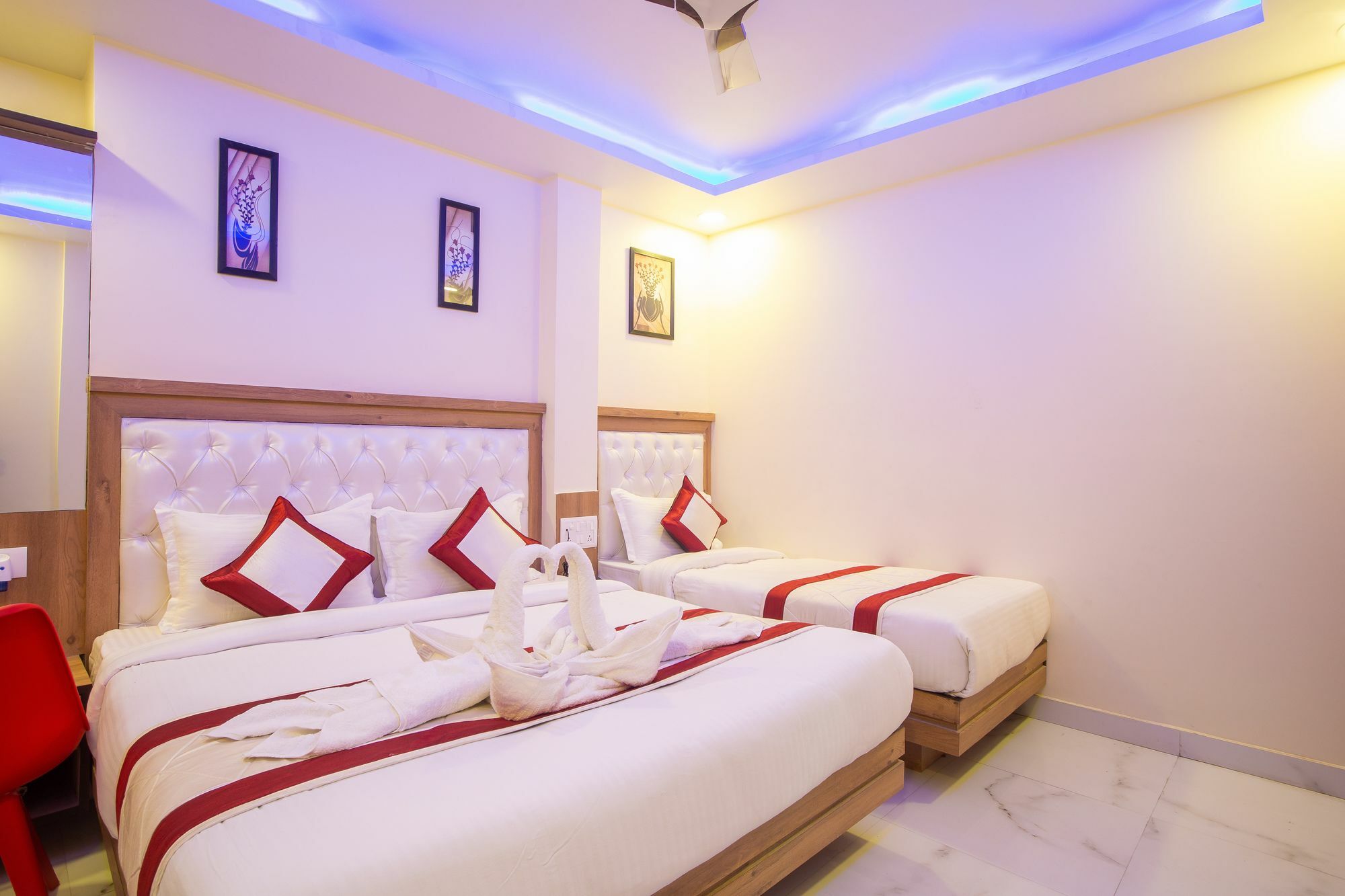 Hotel Sarthak Palace - By Pooja Hospitality Nova Deli Exterior foto