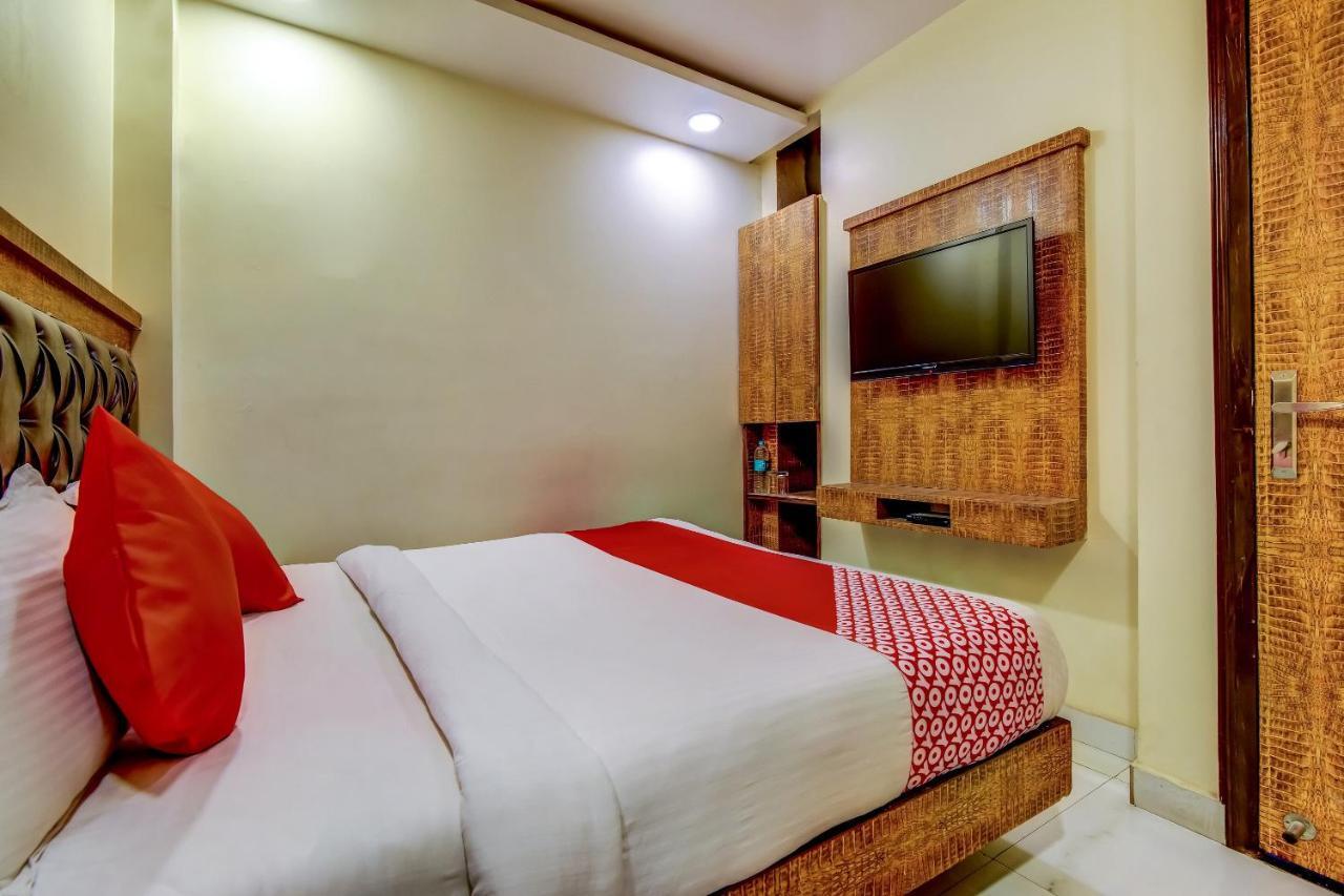 Hotel Sarthak Palace - By Pooja Hospitality Nova Deli Exterior foto
